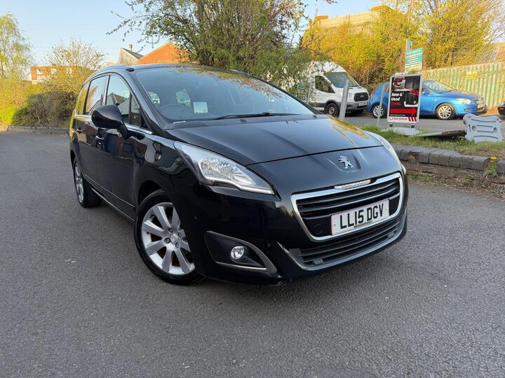Peugeot 5008 1.6 HDi Allure ETG Euro 5 (s/s) 5dr Peugeot 5008 1.6 HDi Allure ETG Euro 5 (s/s) 5dr