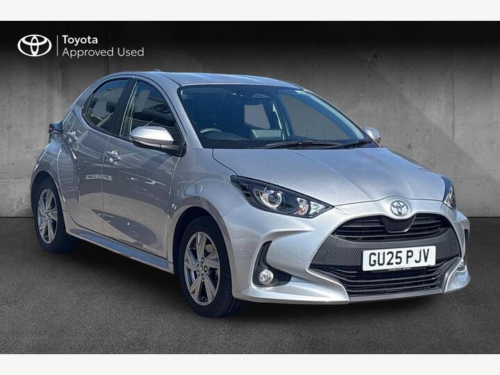 Toyota Yaris 1.5 VVT-h Icon E-CVT Euro 6 (s/s) 5dr