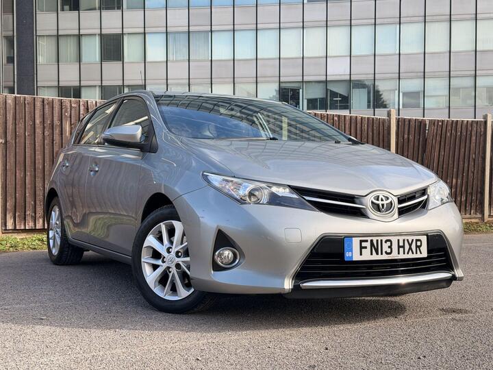 Toyota Auris 1.6 V-Matic Icon Multidrive S Euro 5 5dr