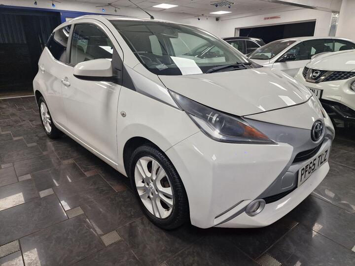Toyota AYGO 1.0 VVT-i X-pure Euro 6 5dr
