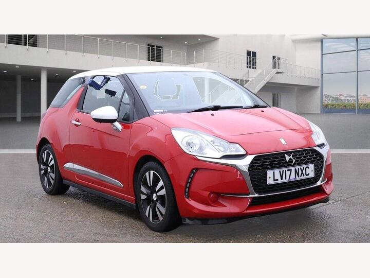 DS AUTOMOBILES DS 3 1.2 PureTech Chic Euro 6 3dr DS AUTOMOBILES DS 3 1.2 PureTech Chic Euro 6 3dr