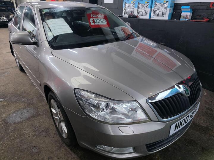 Skoda Octavia 2.0 TDI Elegance Euro 5 5dr Skoda Octavia 2.0 TDI Elegance Euro 5 5dr