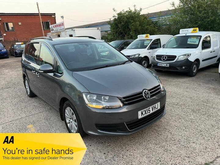 Volkswagen Sharan 2.0 TDI BlueMotion Tech SE DSG Euro 5 (s/s) 5dr