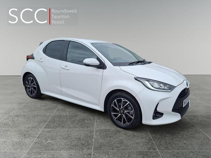 Toyota Yaris 1.5 VVT-h Design E-CVT Euro 6 (s/s) 5dr