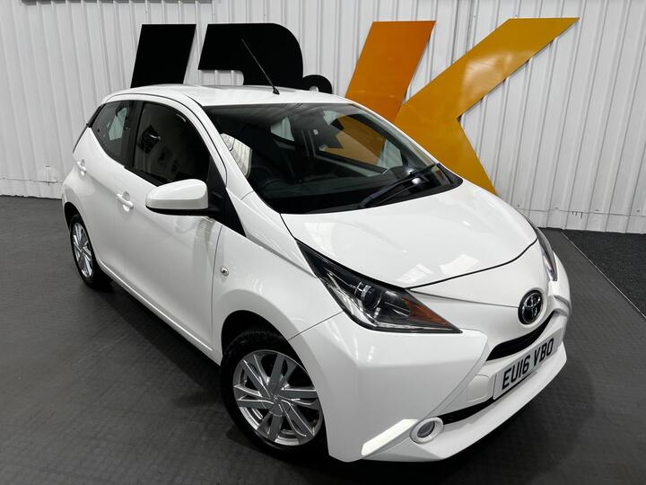 Toyota AYGO 1.0 VVT-i X-pression Euro 6 5dr