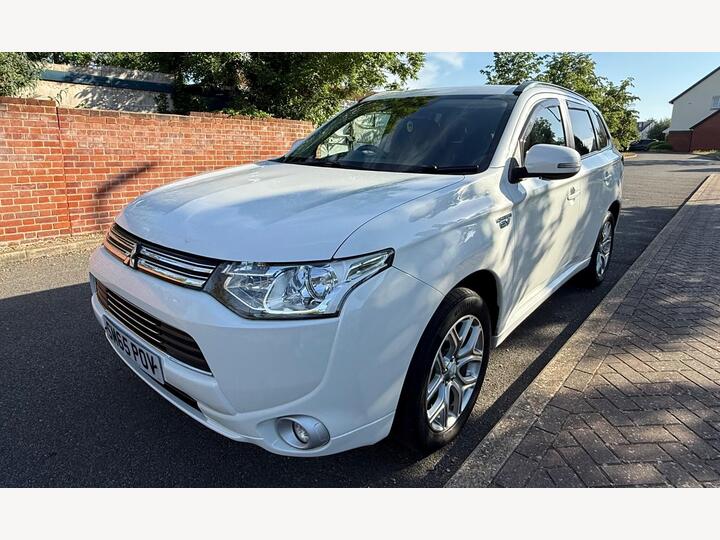 Mitsubishi Outlander 2.0h 12kWh GX3h CVT 4WD Euro 5 (s/s) 5dr