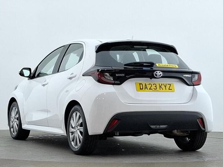 Toyota Yaris 1.5 VVT-h Icon E-CVT Euro 6 (s/s) 5dr
