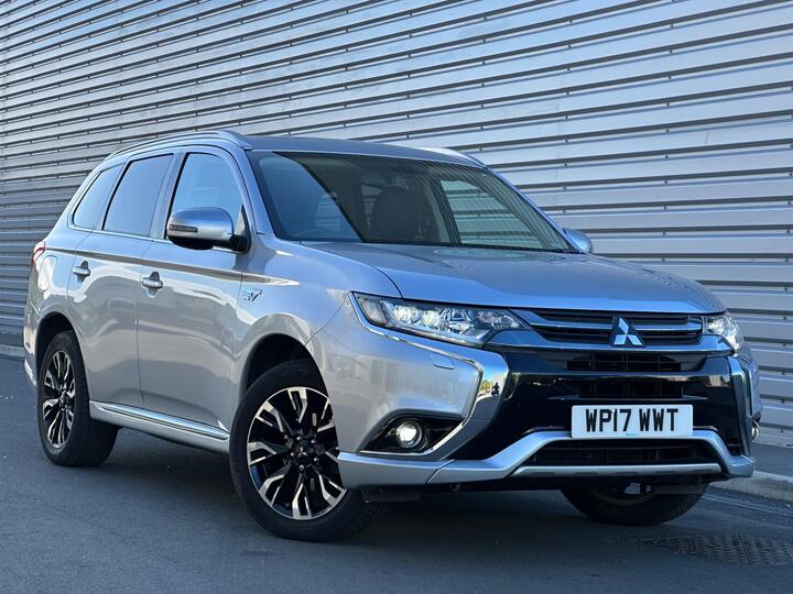 Mitsubishi Outlander 2.0h 12kWh 4h CVT 4WD Euro 6 (s/s) 5dr Mitsubishi Outlander 2.0h 12kWh 4h CVT 4WD Euro 6 (s/s) 5dr