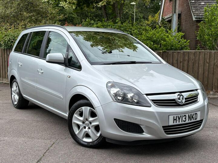 Vauxhall Zafira 1.6 16V Exclusiv Euro 5 5dr Vauxhall Zafira 1.6 16V Exclusiv Euro 5 5dr