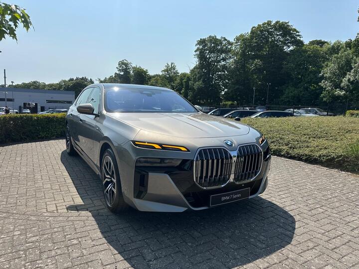 BMW 7 Series 3.0 750e 22.1kWh M Sport Auto XDrive Euro 6 (s/s) 4dr