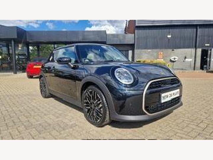 MINI Cooper 1.5C Exclusive Steptronic Euro 6 (s/s) 3dr