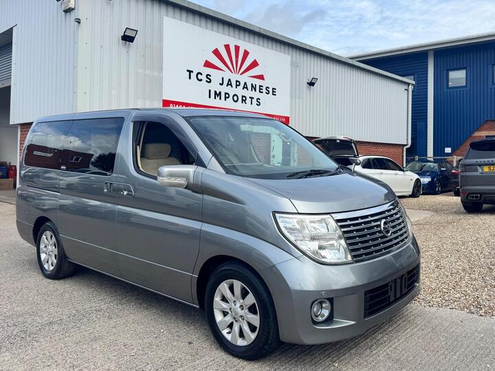 Nissan Elgrand X Nissan Elgrand X