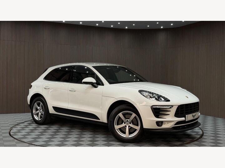 Porsche Macan 2.0T PDK 4WD Euro 6 (s/s) 5dr Porsche Macan 2.0T PDK 4WD Euro 6 (s/s) 5dr
