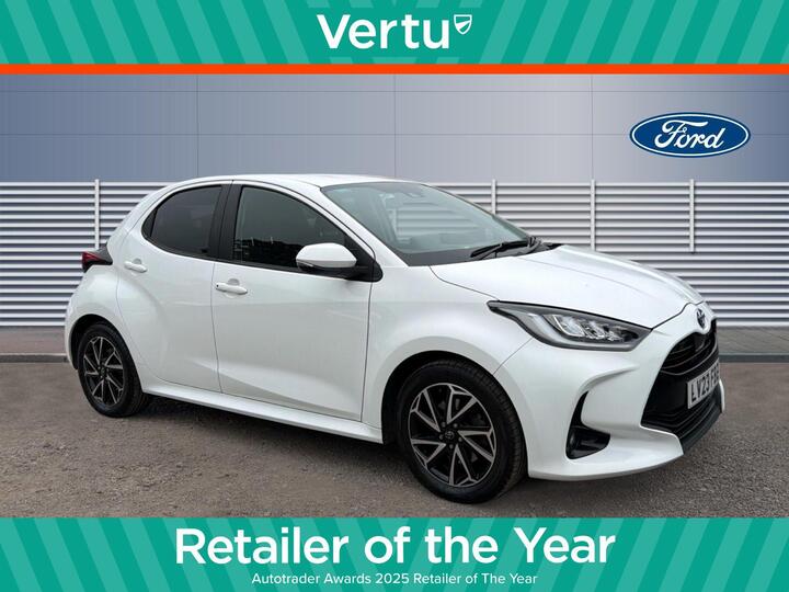 Toyota Yaris 1.5 VVT-h Design E-CVT Euro 6 (s/s) 5dr