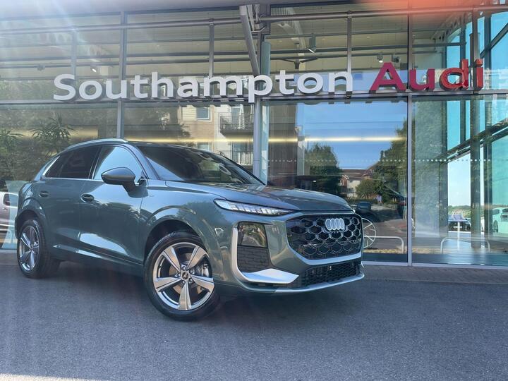Audi Q3 1.5 E-hybrid S Line S Tronic Euro 6 (s/s) 5dr 26kWh