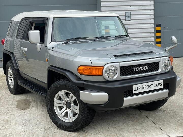 Toyota FJ Cruiser N/A