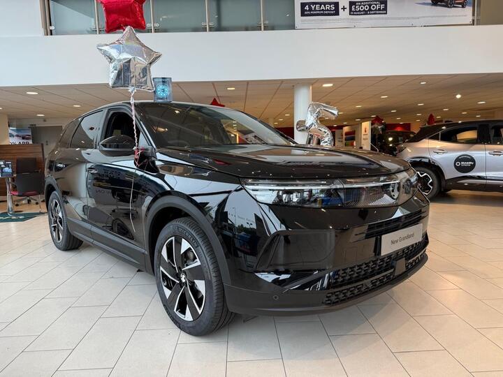 Vauxhall Grandland Electric 73kWh Ultimate Auto 5dr