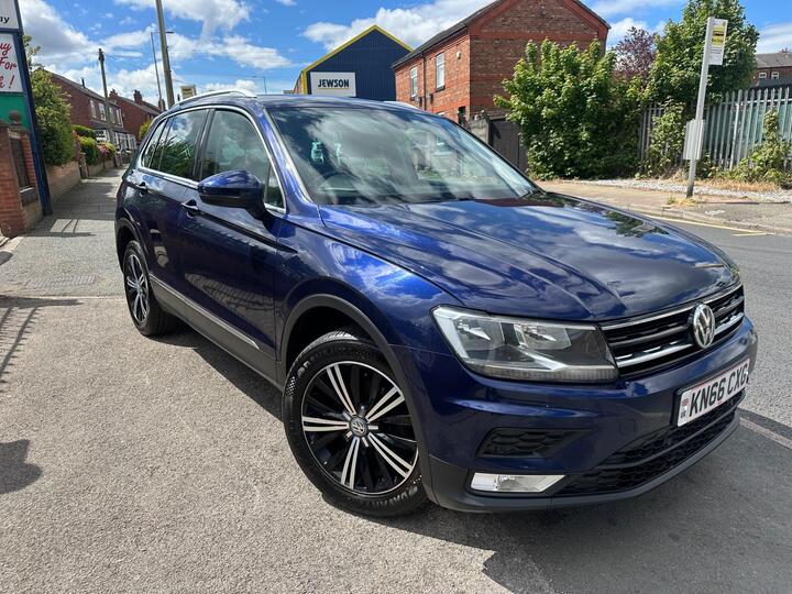 Volkswagen Tiguan 2.0 TDI BlueMotion Tech SE Navigation DSG 4Motion Euro 6 (s/s) 5dr
