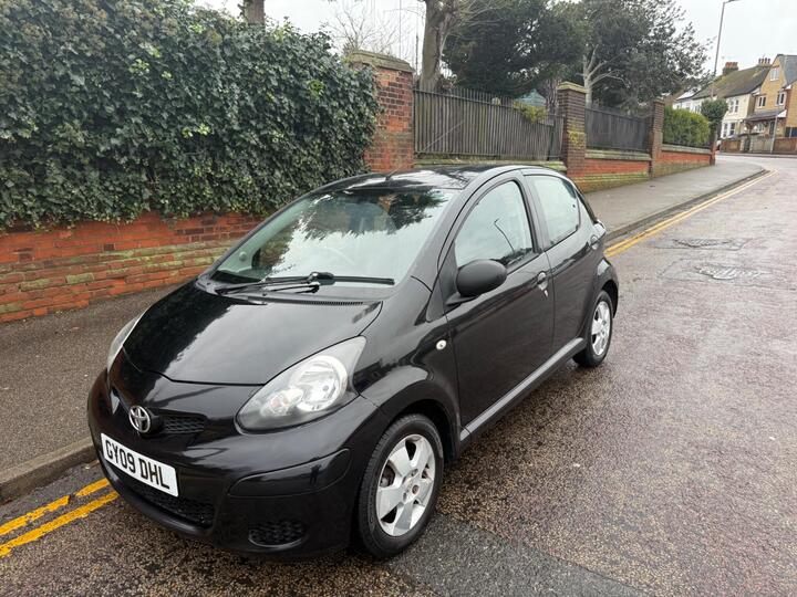 Toyota AYGO 1.0 VVT-i Black Euro 4 5dr (AC)