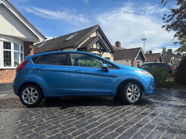 Ford Fiesta 1.25 Zetec 5dr