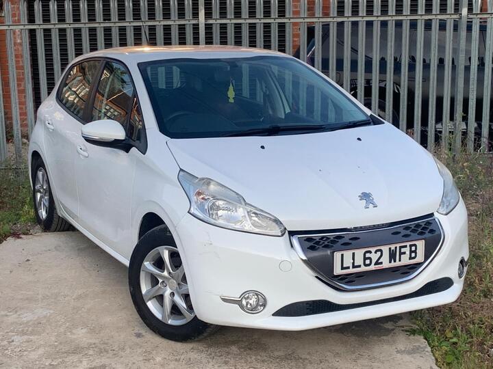 Peugeot 208 1.4 E-HDi Active EGC Euro 5 (s/s) 5dr