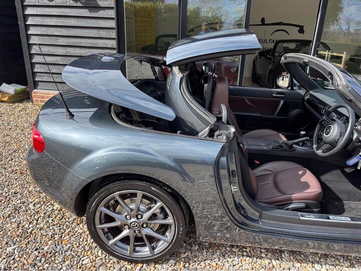 Mazda MX-5 2.0i Venture Roadster Euro 5 2dr