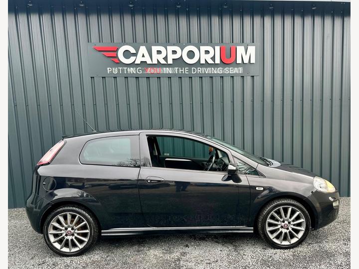 Fiat Punto 1.4 Jet Black II Euro 6 (s/s) 3dr