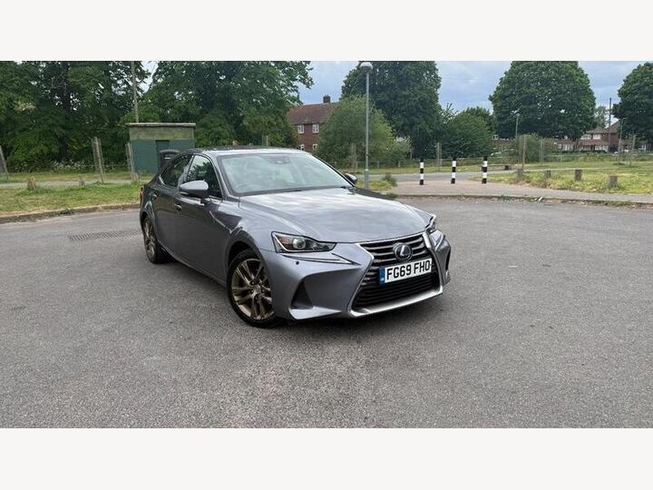 Lexus IS 2.5 300h E-CVT Euro 6 (s/s) 4dr