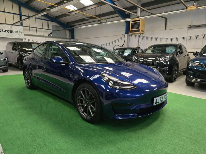Tesla Model 3 Auto RWD 4dr