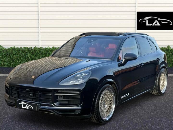 Porsche Cayenne 4.0 V8 E-Hybrid 14.1kWh Turbo S TiptronicS 4WD Euro 6 (s/s) 5dr