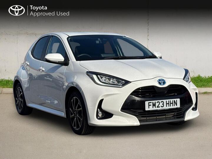 Toyota Yaris 1.5 VVT-h Design E-CVT Euro 6 (s/s) 5dr