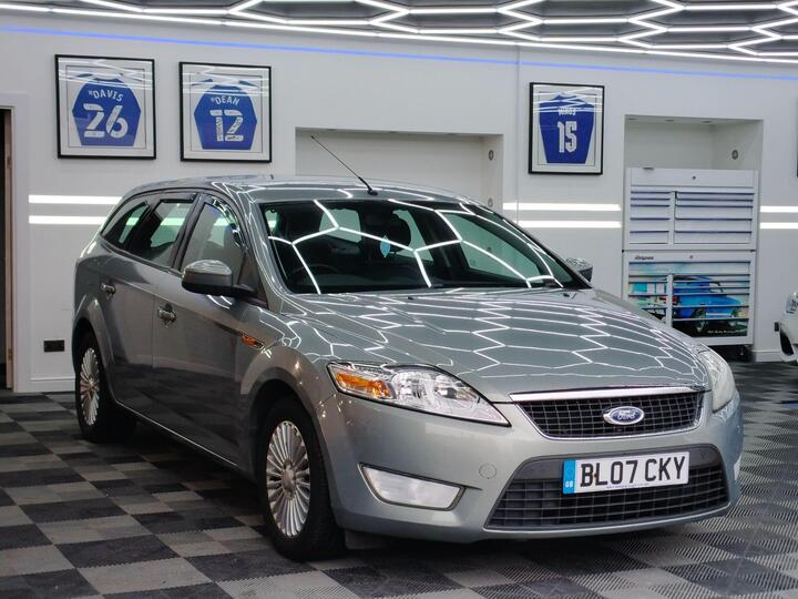 Ford Mondeo 2.0 TDCi Zetec 5dr