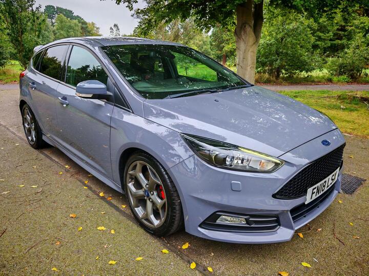 Ford Focus 2.0 TDCi ST-3 Euro 6 (s/s) 5dr