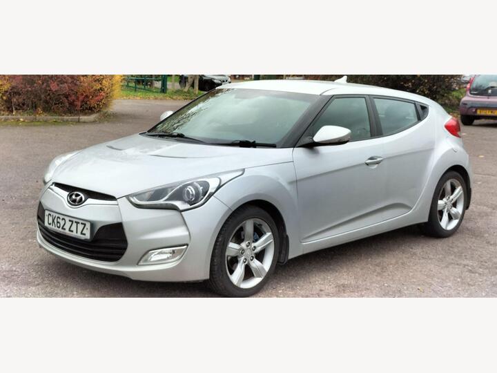 Hyundai Veloster 1.6 GDi Euro 5 4dr Hyundai Veloster 1.6 GDi Euro 5 4dr