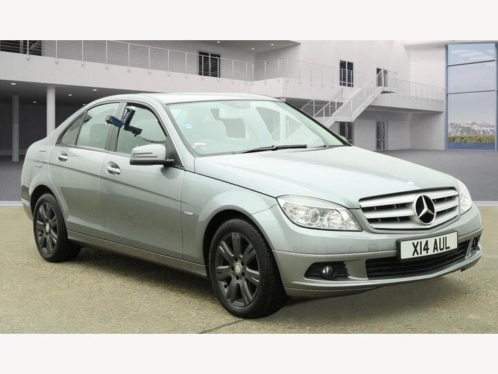 Mercedes-Benz C Class 1.8 C180 BlueEfficiency Executive SE Auto Euro 5 4dr