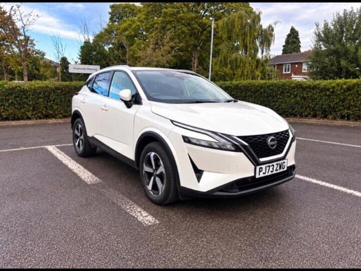Nissan Qashqai 1.3 DIG-T MHEV N-Connecta XTRON Euro 6 (s/s) 5dr