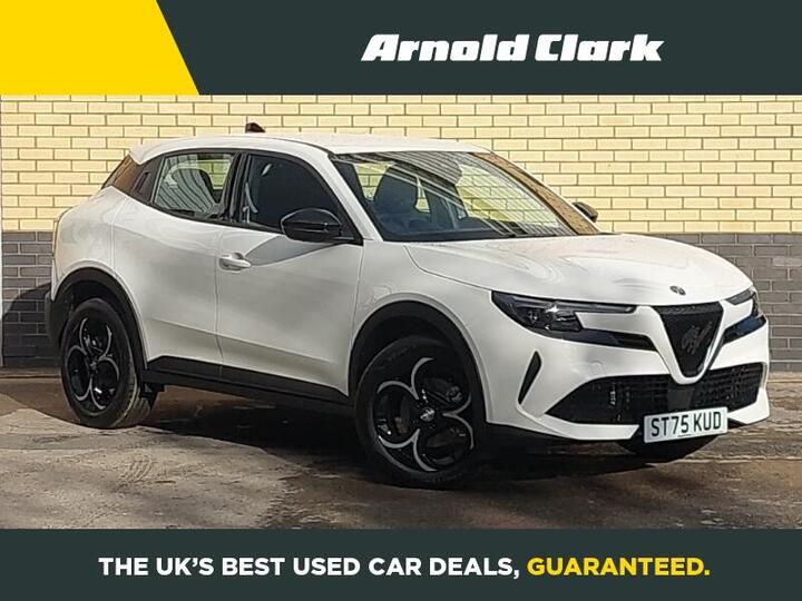 Alfa Romeo Junior 1.2 MHEV Ibrida E-DCT Euro 6 (s/s) 5dr Alfa Romeo Junior 1.2 MHEV Ibrida E-DCT Euro 6 (s/s) 5dr