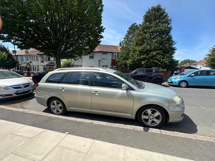 Toyota Avensis 1.8 VVT-i T3-X 5dr