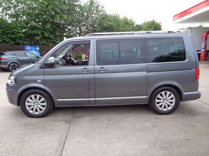 Volkswagen Caravelle 2.0 BiTDI Executive Euro 5 5dr