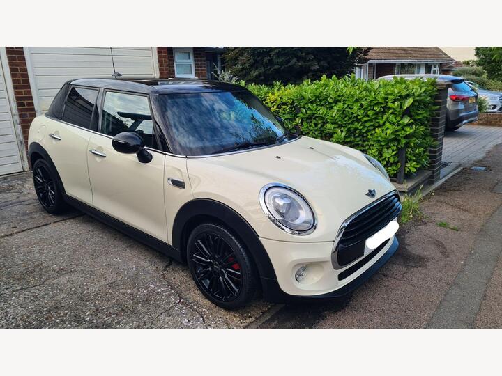 MINI Hatch 1.5 Cooper Auto Euro 6 (s/s) 5dr