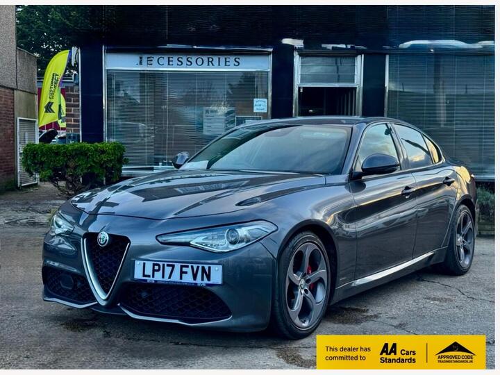 Alfa Romeo Giulia 2.2 TD Speciale Auto Euro 6 (s/s) 4dr