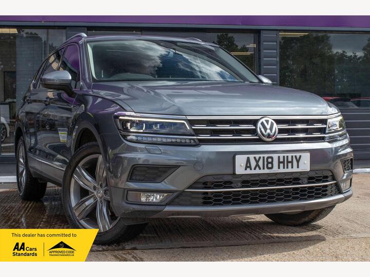Volkswagen TIGUAN 1.4 TSI SEL DSG Euro 6 (s/s) 5dr Volkswagen TIGUAN 1.4 TSI SEL DSG Euro 6 (s/s) 5dr