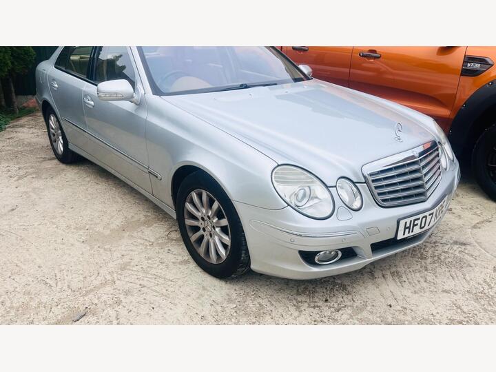 Mercedes-Benz E Class 3.5 E350 Elegance G-Tronic 4dr Mercedes-Benz E Class 3.5 E350 Elegance G-Tronic 4dr