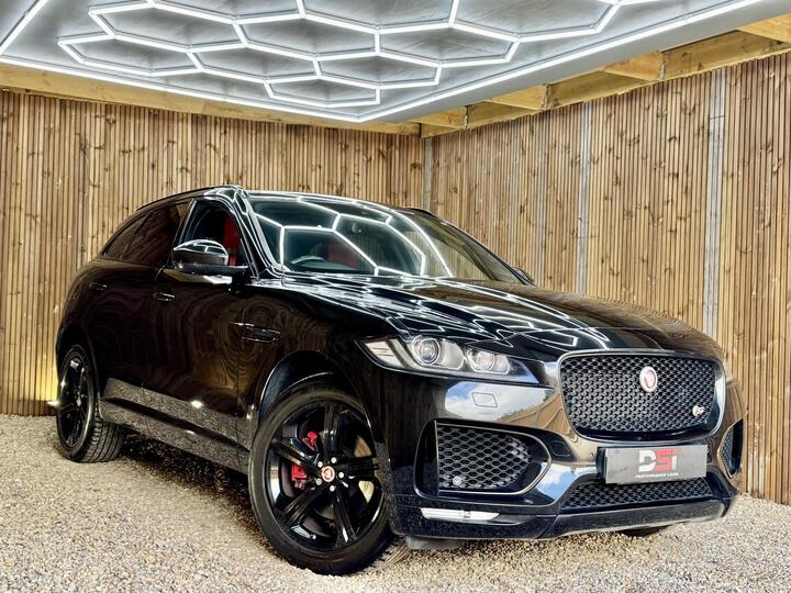 Jaguar F-PACE 3.0 D300 V6 S Auto AWD Euro 6 (s/s) 5dr