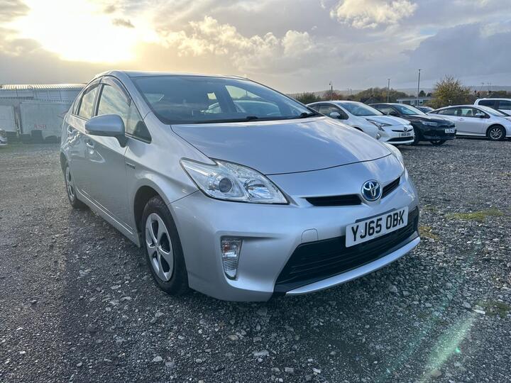 Toyota Prius 1.8 VVT-h Hybrid Euro 6 Ulez Free 5dr Toyota Prius 1.8 VVT-h Hybrid Euro 6 Ulez Free 5dr