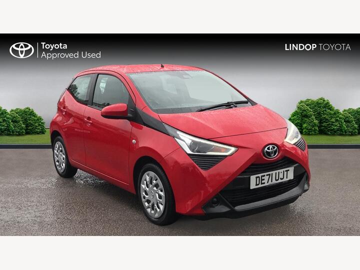 Toyota AYGO 1.0 VVT-i X-play Euro 6 (s/s) 5dr