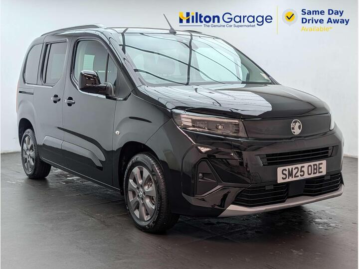 Vauxhall COMBO LIFE 52kWh Ultimate Auto 5dr (7.4kW Charger) Vauxhall COMBO LIFE 52kWh Ultimate Auto 5dr (7.4kW Charger)