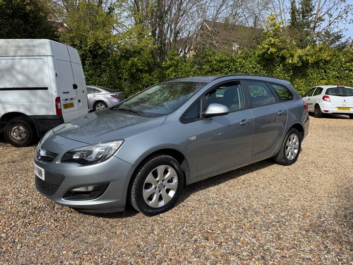 Vauxhall Astra 1.6 CDTi EcoFLEX Design Sports Tourer Euro 6 (s/s) 5dr