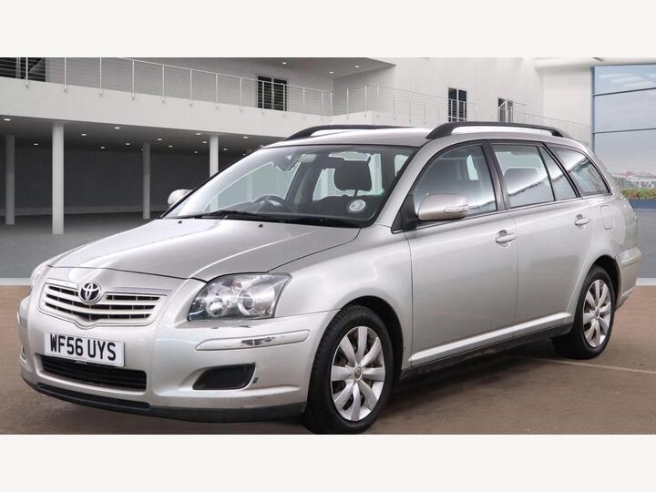 Toyota Avensis 2.0 D-4D Colour Collection 5dr