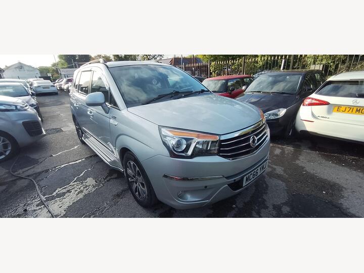 SsangYong Turismo 2.2D ELX T-Tronic 4WD Selectable Euro 6 5dr